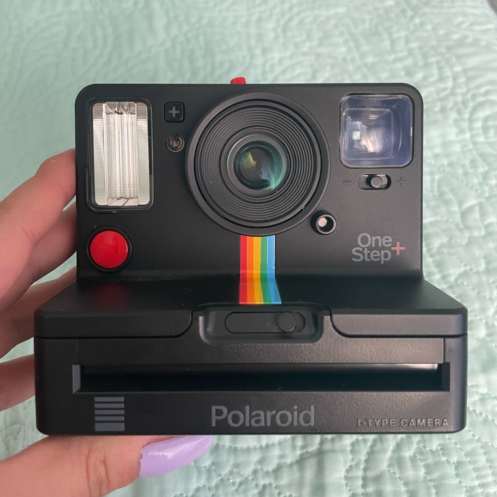 POLAROID ONE STEP+ WITH BLUETOOTH